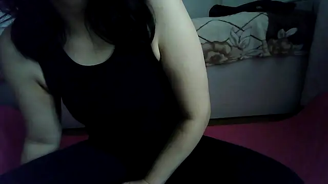 sakuradelreina online show from April 16, 2026, 4:13 am