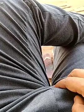 hard boy9455 online show from April 5, 2026, 8:10 am