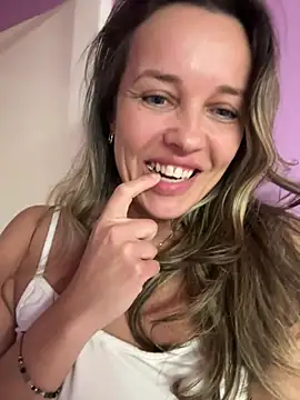 Snapshot of sonyaxbelle chatting on February 7, 2026, 4:53 am sonyaxbelle online show from February 7, 2026, 4:53 am