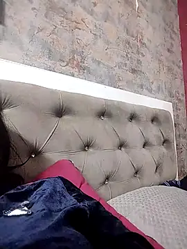 Soniya Roy online show from November 9, 2025, 2:54 pm