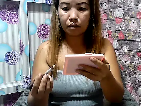 Snapshot of AsianHorny4uxx chatting on September 12, 2025, 1:55 pm AsianHorny4uxx online show from September 12, 2025, 1:55 pm