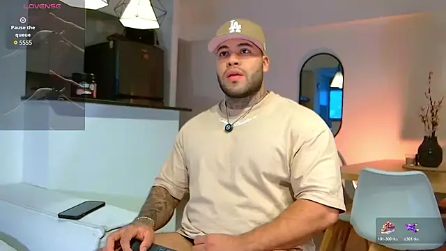 Michael Salens online show from October 17, 2025, 10:11 pm