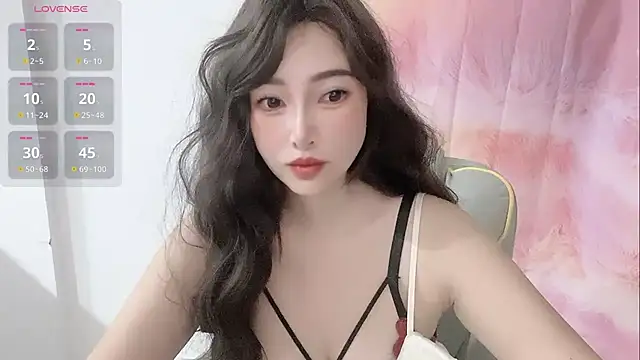 Snapshot of Crush-7ii chatting on September 15, 2025, 11:16 pm Crush-7ii online show from September 15, 2025, 11:16 pm