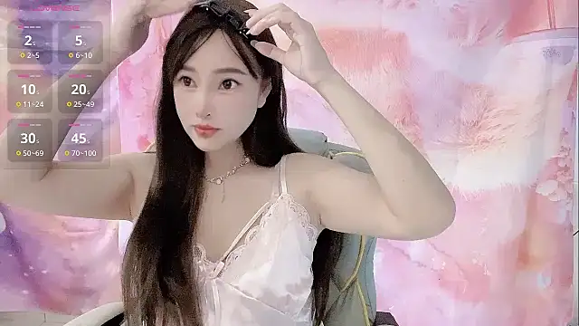 Snapshot of Crush-7ii chatting on November 1, 2025, 11:53 pm Crush-7ii online show from November 1, 2025, 11:53 pm