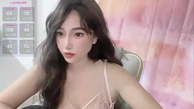 Snapshot of Crush-7ii chatting on September 14, 2025, 1:44 pm Crush-7ii online show from September 14, 2025, 1:44 pm