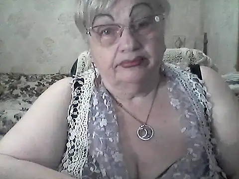 NatalieNorth online show from December 4, 2025, 10:31 pm