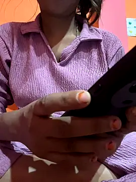 sakshi5533 online show from October 22, 2025, 5:01 pm