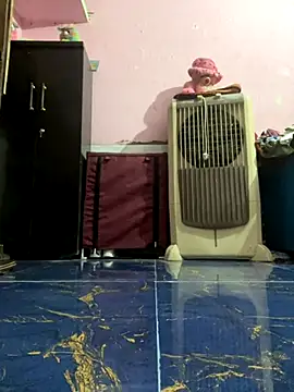 sakshi5533 online show from September 28, 2025, 5:09 pm