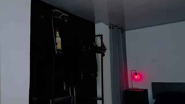 Angelabl0odborne online show from March 24, 2026, 11:05 pm