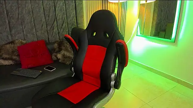 rachell owen online show from December 3, 2025, 8:52 pm