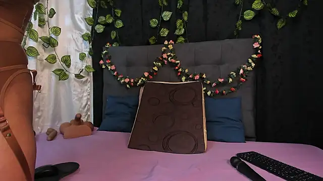 Delilah 85 online show from March 21, 2026, 6:45 pm