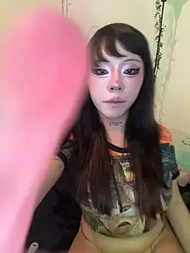 Kitty yukimura online show from June 12, 2026, 12:30 am