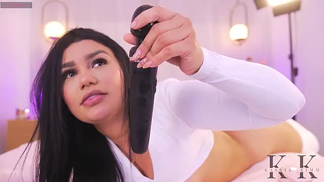 kassia kim online show from March 27, 2026, 7:06 am