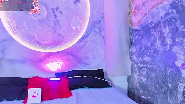 katierouge  online show from October 3, 2025, 3:41 am