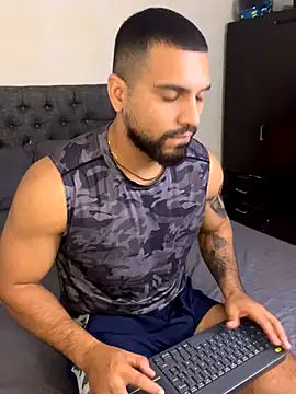Snapshot of vincentjaxon chatting on October 6, 2025, 12:28 pm vincentjaxon online show from October 6, 2025, 12:28 pm