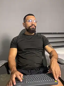 vincentjaxon online show from March 23, 2026, 9:14 pm