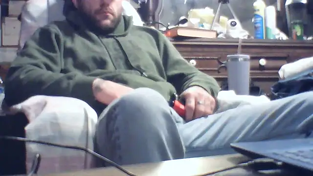 Luv2SuckBWC92 online show from January 12, 2026, 11:42 pm