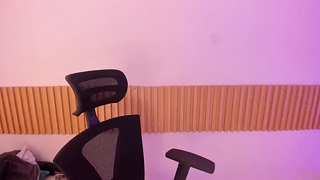 OliviaSweett online show from September 10, 2025, 7:13 pm