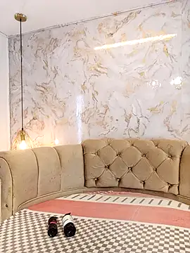 nathaliamiller online show from October 3, 2025, 7:04 pm