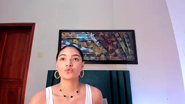 Snapshot of LunaAspen_ chatting on February 2, 2026, 5:56 pm LunaAspen online show from February 2, 2026, 5:56 pm