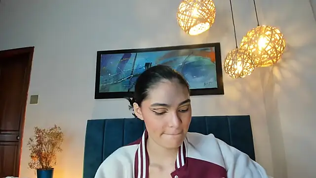 Snapshot of LunaAspen_ chatting on February 11, 2026, 5:57 pm LunaAspen online show from February 11, 2026, 5:57 pm