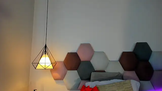 LunaAspen  online show from October 23, 2025, 5:55 pm