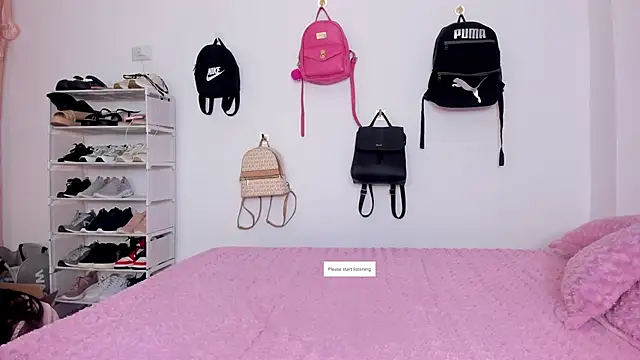 Amishell  online show from November 17, 2025, 1:20 am