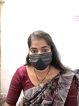 Snapshot of tamil_Sigappu_Roja chatting on October 28, 2025, 12:55 am tamil Sigappu Roja online show from October 28, 2025, 12:55 am