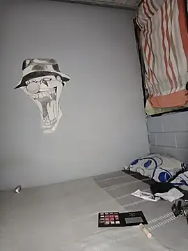 Bigtiti01 online show from April 10, 2026, 8:38 pm