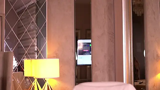 FrancescaDante online show from February 10, 2026, 6:56 am