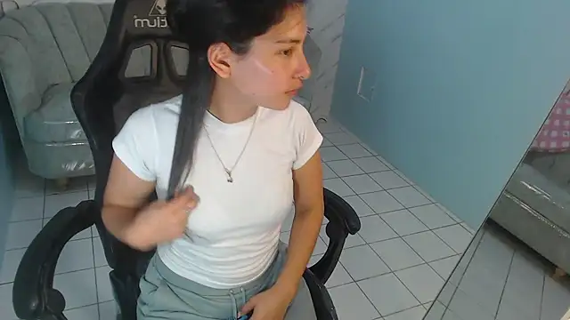 victoria hernandez t  online show from July 17, 2026, 1:19 pm