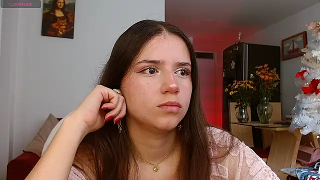 LilithAbril online show from December 3, 2025, 1:43 pm