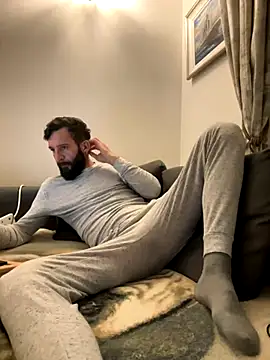 Michel huge online show from October 26, 2025, 6:30 pm