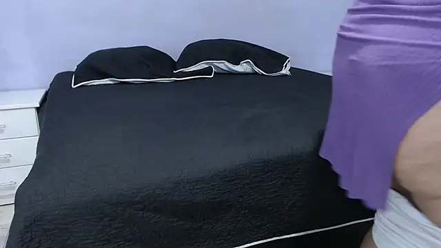 penelope gucci1 online show from November 18, 2025, 12:19 pm