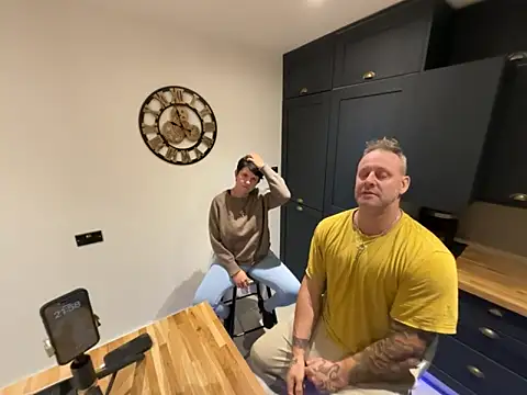 backdoorgalore4you online show from April 4, 2026, 8:59 pm