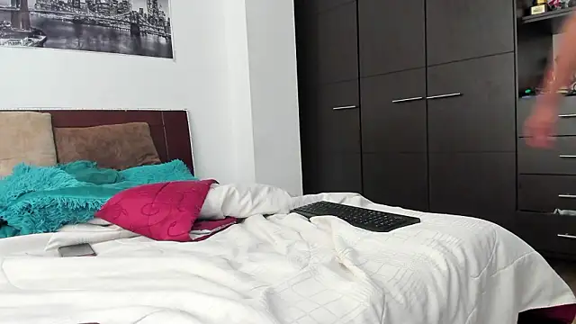 AntonyDAngelo25 online show from February 20, 2026, 7:27 pm