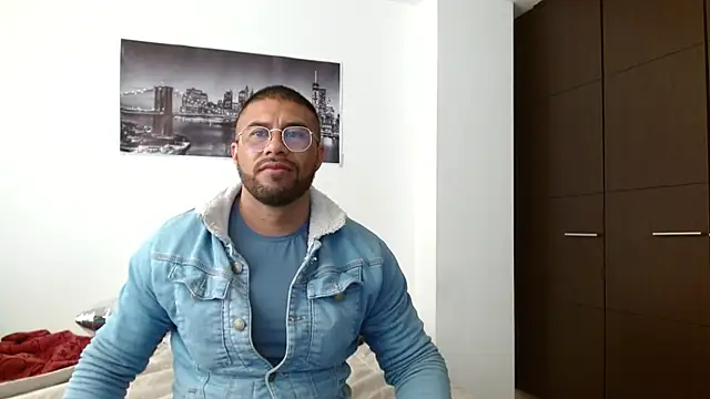 AntonyDAngelo25 online show from October 20, 2025, 4:40 pm