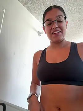 Camila Bustamante online show from July 16, 2026, 1:30 pm