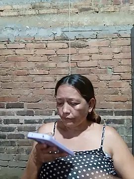 marinita13 online show from June 13, 2026, 12:52 am