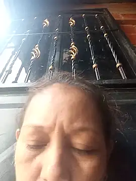marinita13 online show from June 16, 2026, 7:03 pm