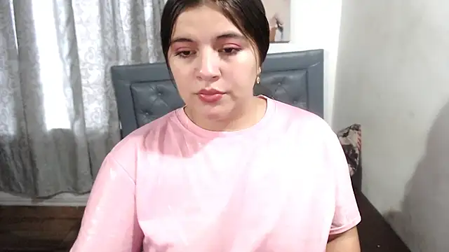 Snapshot of sarah_aguilar chatting on July 11, 2026, 2:50 pm sarah aguilar online show from July 11, 2026, 2:50 pm