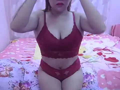WildPussy4uxx online show from June 26, 2026, 11:05 am