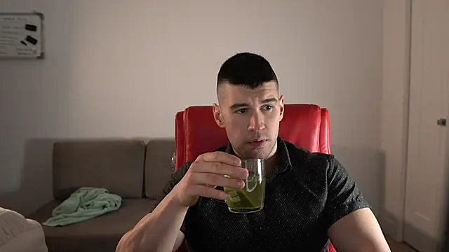 Sand0w online show from March 24, 2026, 8:20 pm