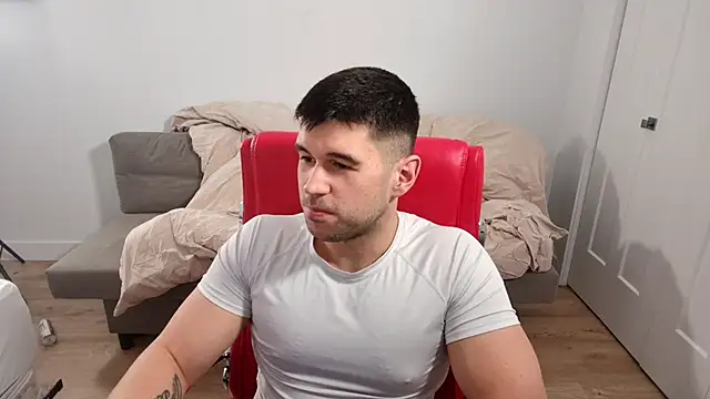 Sand0w online show from November 13, 2025, 9:19 pm