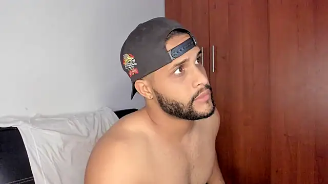 Snapshot of Pier_Simons chatting on November 6, 2025, 7:45 am Pier Simons online show from November 6, 2025, 7:45 am