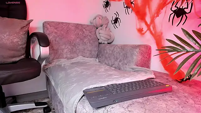 Ammberly  Adam23 online show from October 18, 2025, 1:02 pm