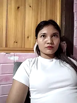 Snapshot of Duyen02 chatting on October 7, 2025, 3:02 pm Duyen02 online show from October 7, 2025, 3:02 pm