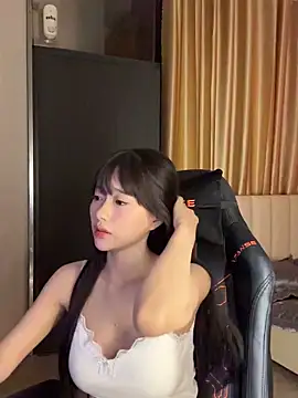  Meimeibaby  online show from November 1, 2025, 10:20 am