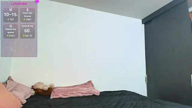 Snapshot of Meelisa_Reed chatting on July 14, 2026, 12:10 am Meelisa Reed online show from July 14, 2026, 12:10 am
