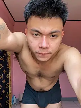 JerichoGutierez online show from June 17, 2026, 4:01 am